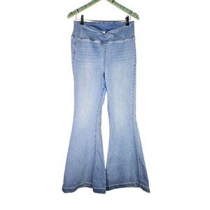 We the FREE PEOPLE Women's Venice Beach Flare Jean Pull-on, Size 30